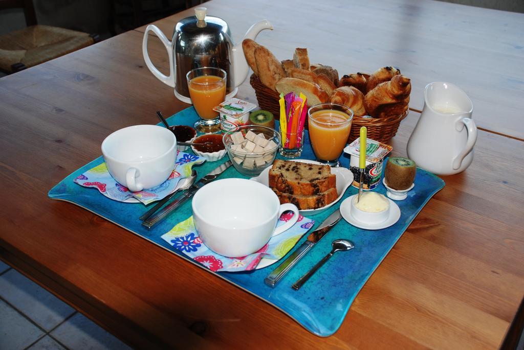Bed and Breakfast Les Jardins Du Mas Evesque Rousson  Номер фото